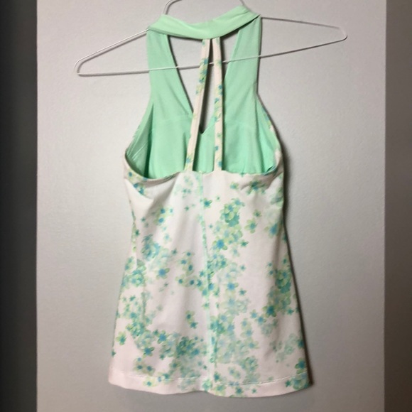 LULU Lemon top in mint green floral - Picture 5 of 5